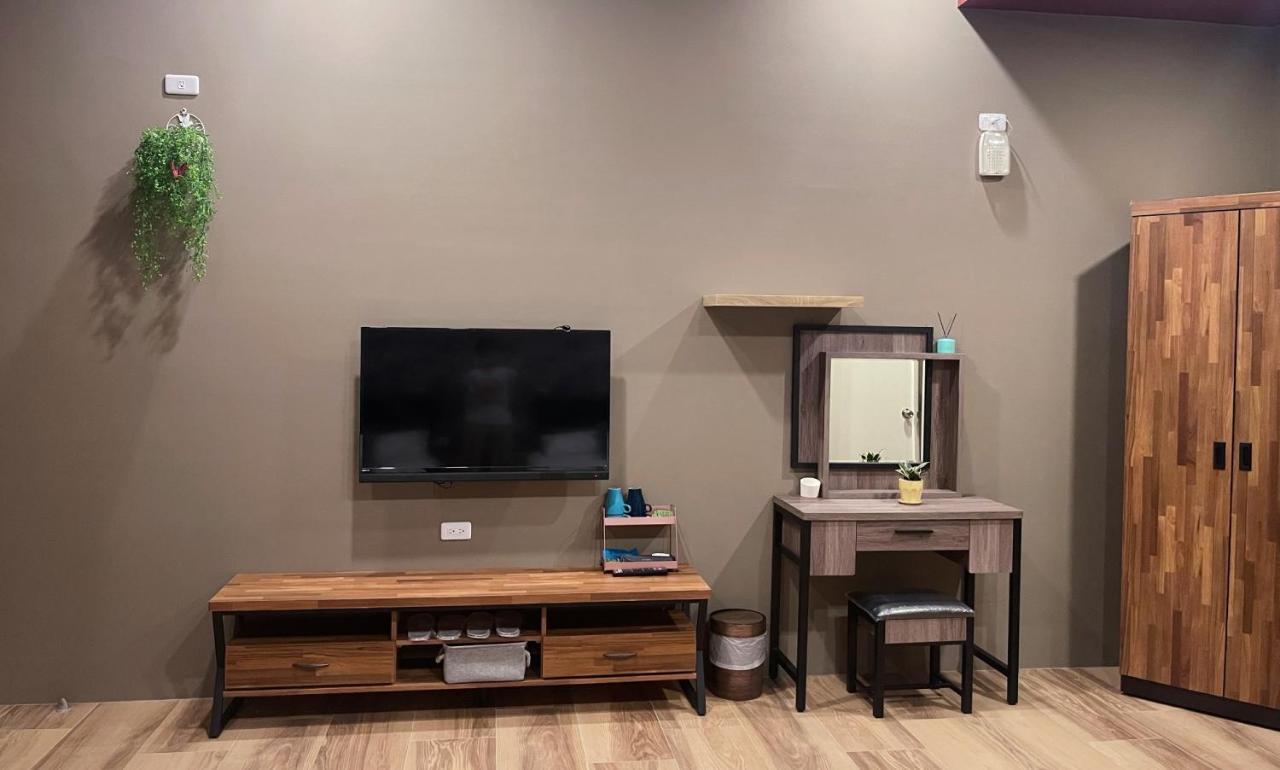 鄉間小路 Home 備有專屬停車場 Zhushan Bagian luar foto
