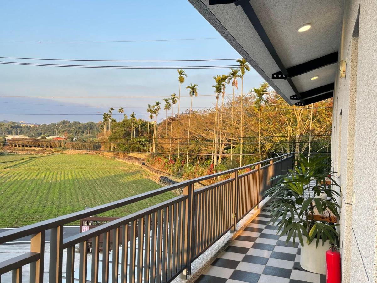 鄉間小路 Home 備有專屬停車場 Zhushan Bagian luar foto